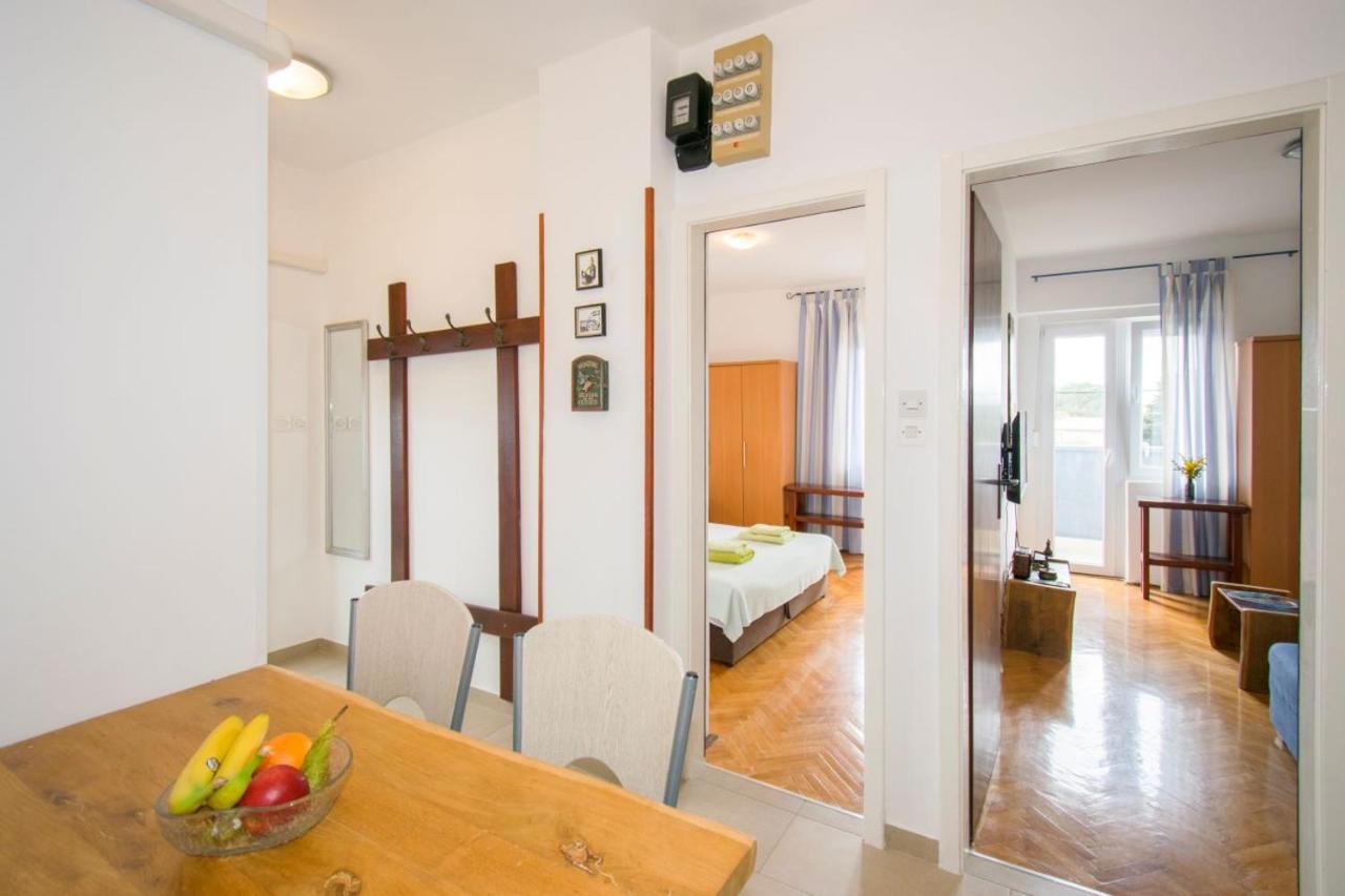 Apartman M In Premantura Exterior photo