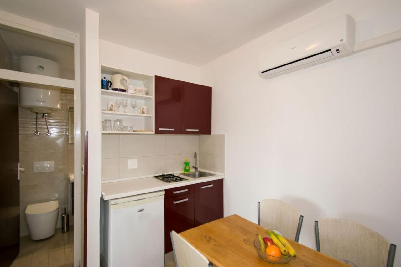 Apartman M In Premantura Exterior photo